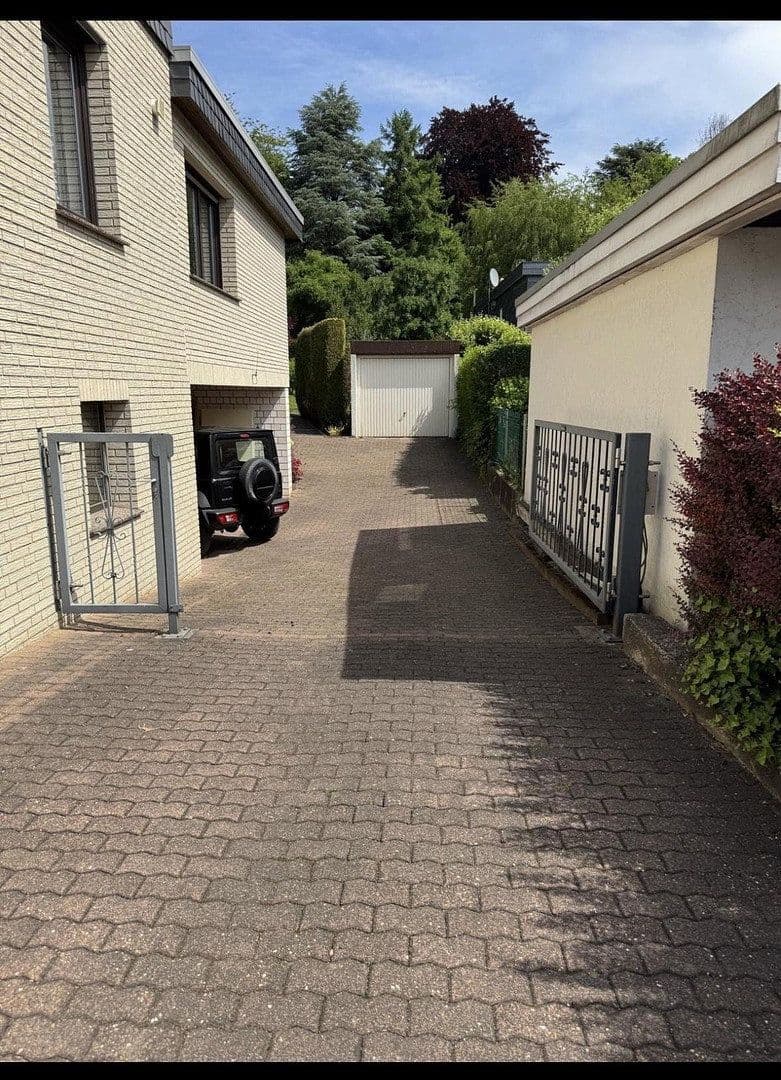 Predaj domu 142 m², pozemek 1.060 m², Remscheid, Severné Porýnie - Westfálsko Predaj domu 142 m², pozemek 1.060 m², Remscheid, Severné Porýnie - Westfálsko