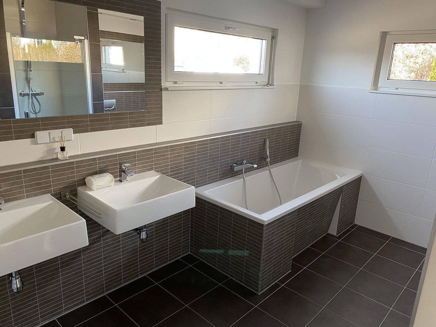 Predaj domu 140 m², pozemek 635 m², C-w-Rauh Strasse 3, Himmelkron, Bavorsko Predaj domu 140 m², pozemek 635 m², C-w-Rauh Strasse 3, Himmelkron, Bavorsko