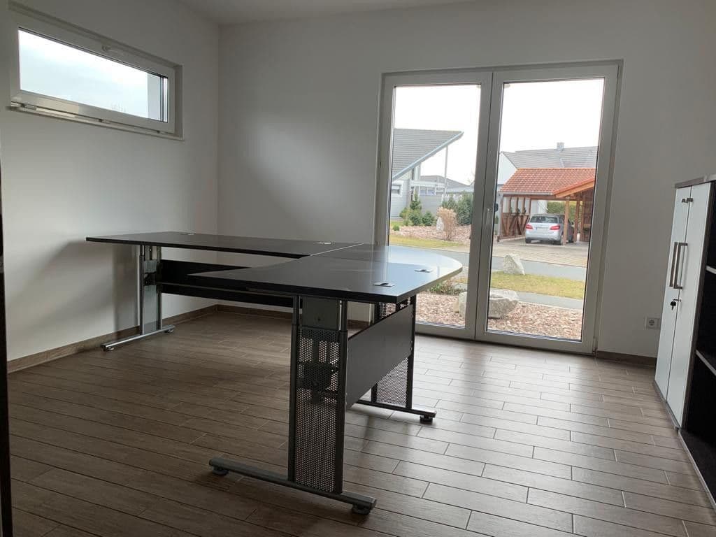 Predaj domu 140 m², pozemek 635 m², C-w-Rauh Strasse 3, Himmelkron, Bavorsko Predaj domu 140 m², pozemek 635 m², C-w-Rauh Strasse 3, Himmelkron, Bavorsko