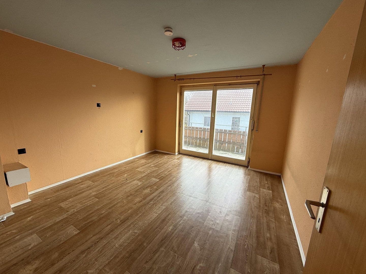 Predaj domu 140 m², pozemek 300 m², Dettingen an der Iller, Bádensko-Wurttembersko Predaj domu 140 m², pozemek 300 m², Dettingen an der Iller, Bádensko-Wurttembersko