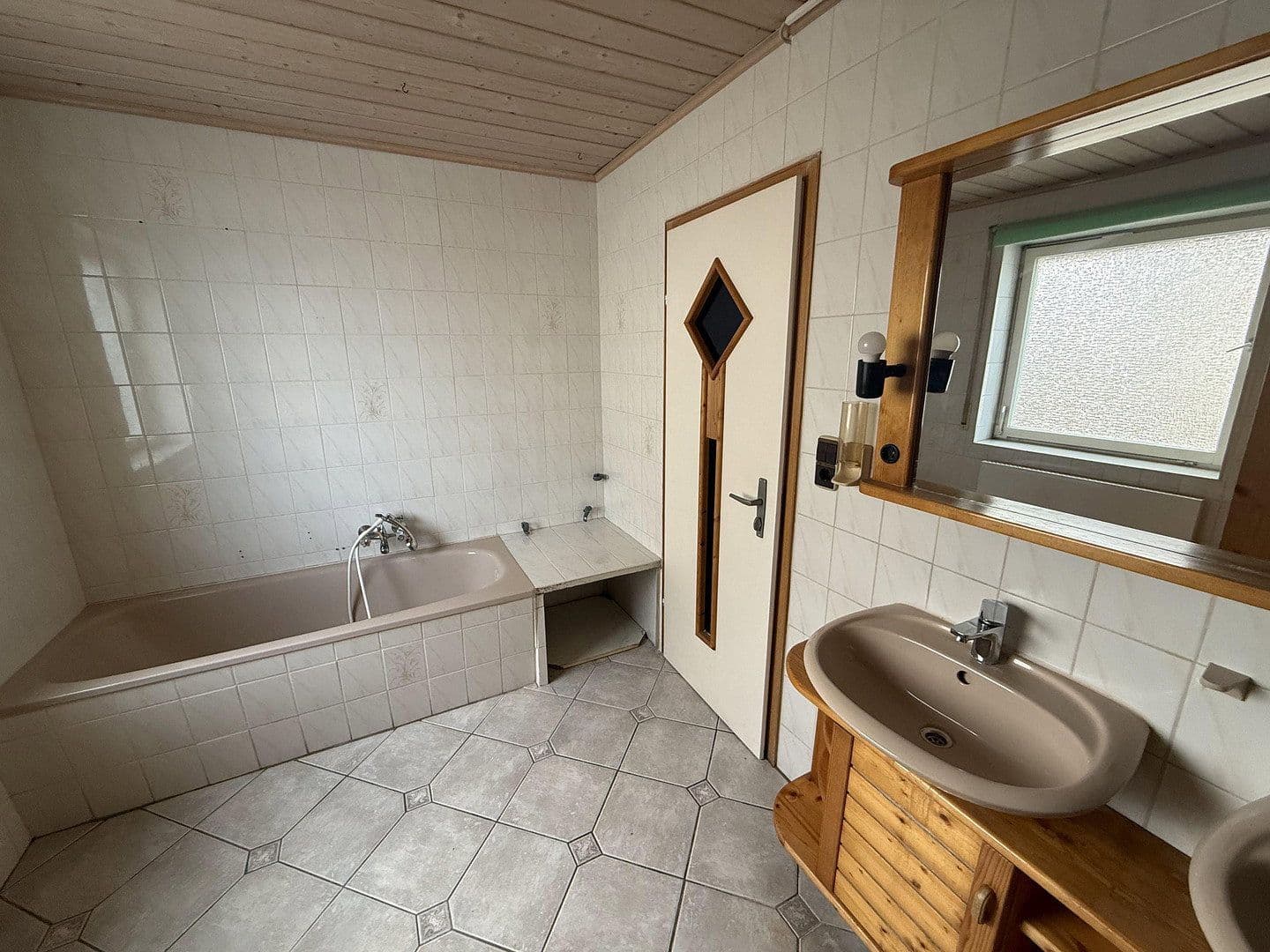 Predaj domu 140 m², pozemek 300 m², Dettingen an der Iller, Bádensko-Wurttembersko Predaj domu 140 m², pozemek 300 m², Dettingen an der Iller, Bádensko-Wurttembersko