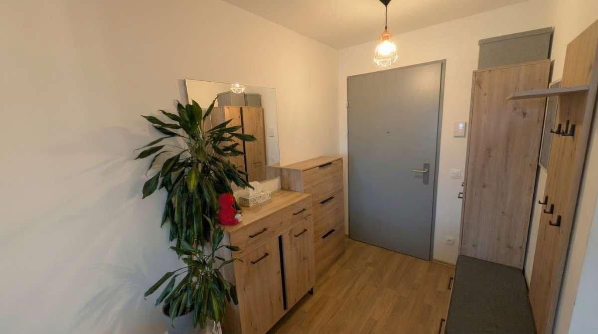 Prenájom bytu 2-izbový 55 m², Rösslergasse 9, Wien, Viedeň Prenájom bytu 2-izbový 55 m², Rösslergasse 9, Wien, Viedeň