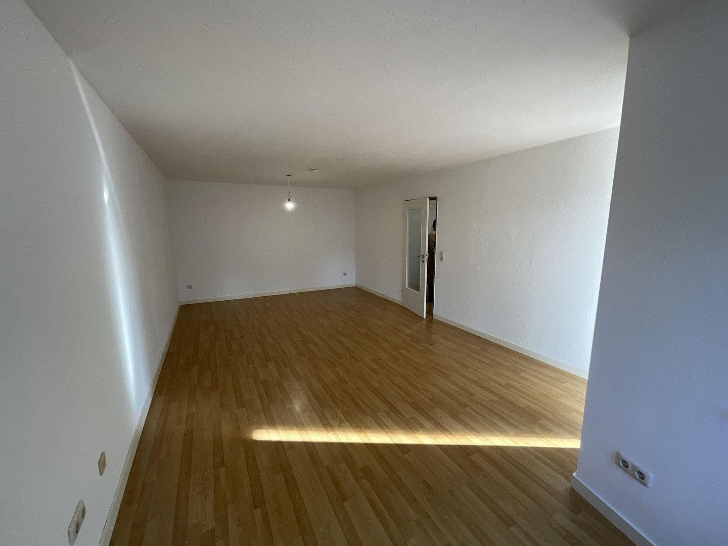 Prenájom bytu 2-izbový 61 m², Köln, Severné Porýnie - Westfálsko Prenájom bytu 2-izbový 61 m², Köln, Severné Porýnie - Westfálsko