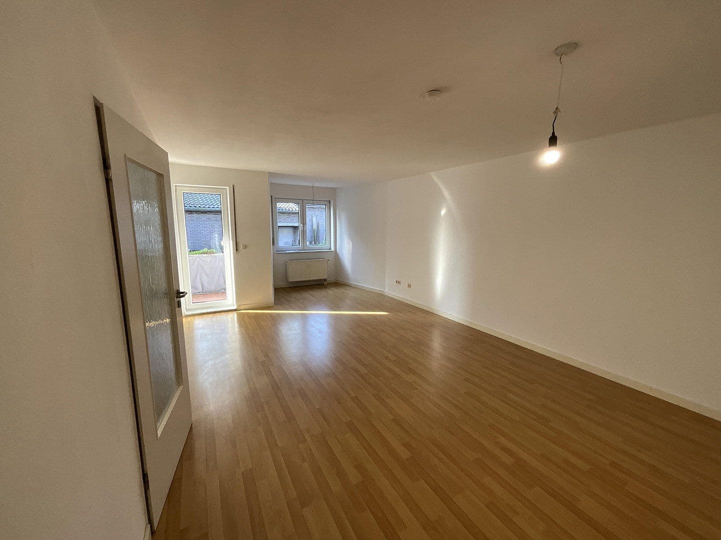 Prenájom bytu 2-izbový 61 m², Köln, Severné Porýnie - Westfálsko Prenájom bytu 2-izbový 61 m², Köln, Severné Porýnie - Westfálsko