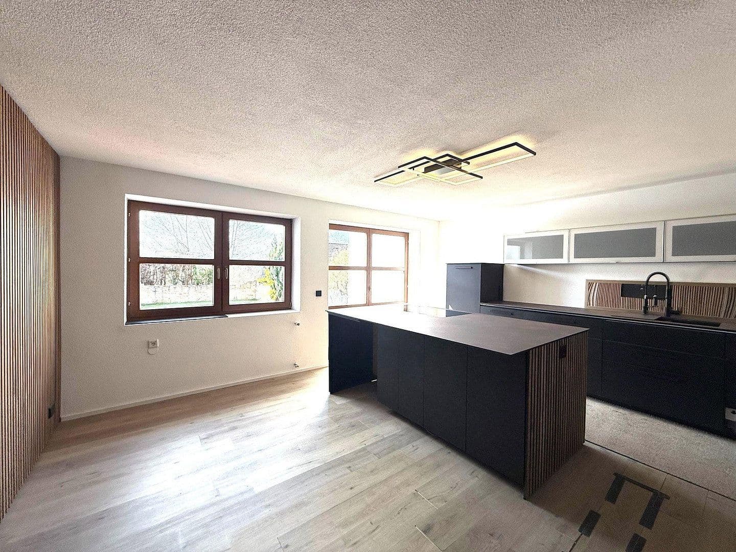 Prenájom domu 80 m², pozemek 500 m², Bruckberg, Bavorsko Prenájom domu 80 m², pozemek 500 m², Bruckberg, Bavorsko