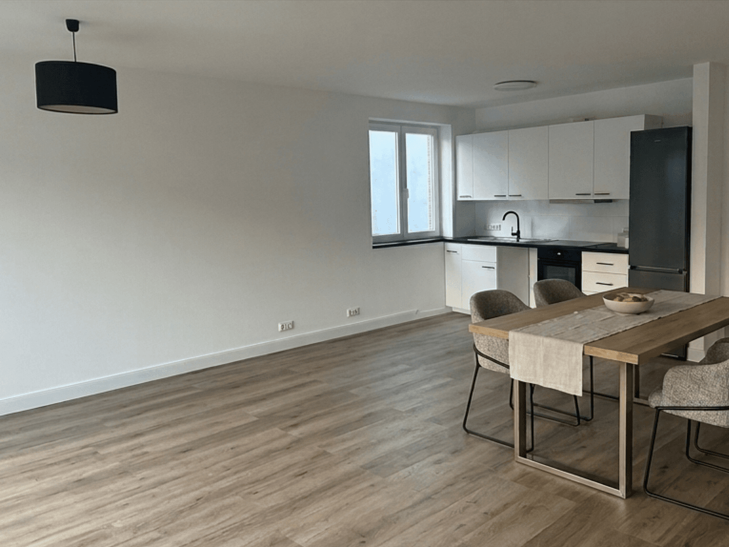 Prenájom bytu 2-izbový 62 m², Hamburg, Hamburg Prenájom bytu 2-izbový 62 m², Hamburg, Hamburg