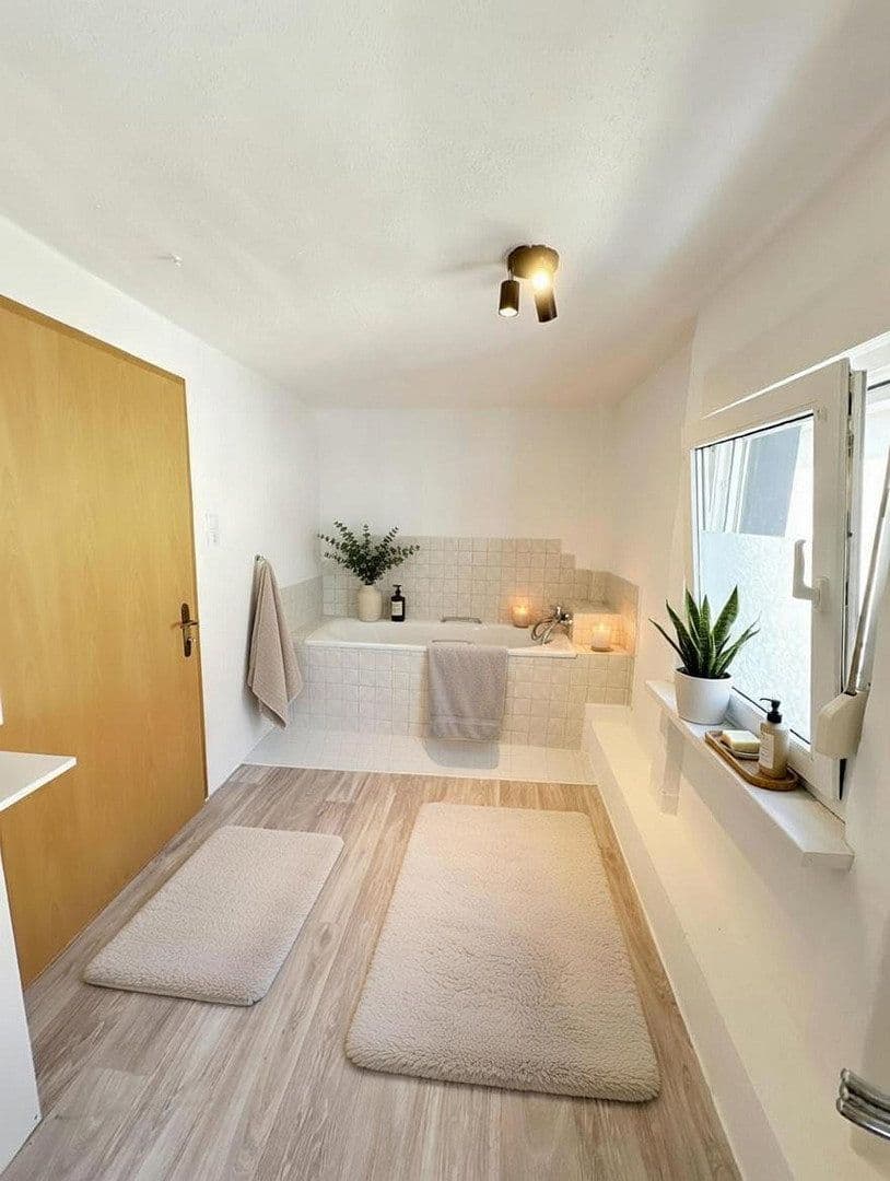 Predaj domu 107 m², pozemek 170 m², Hebe A 3, Bad Frankenhausen/Kyffhäuser, Durínsko Predaj domu 107 m², pozemek 170 m², Hebe A 3, Bad Frankenhausen/Kyffhäuser, Durínsko