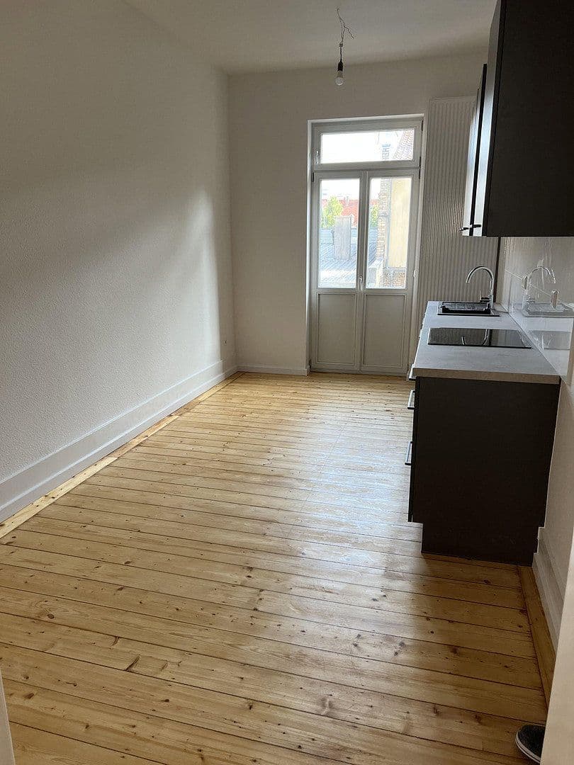 Prenájom bytu 2-izbový 62 m², Bachstraße 44, Karlsruhe, Bádensko-Wurttembersko Prenájom bytu 2-izbový 62 m², Bachstraße 44, Karlsruhe, Bádensko-Wurttembersko