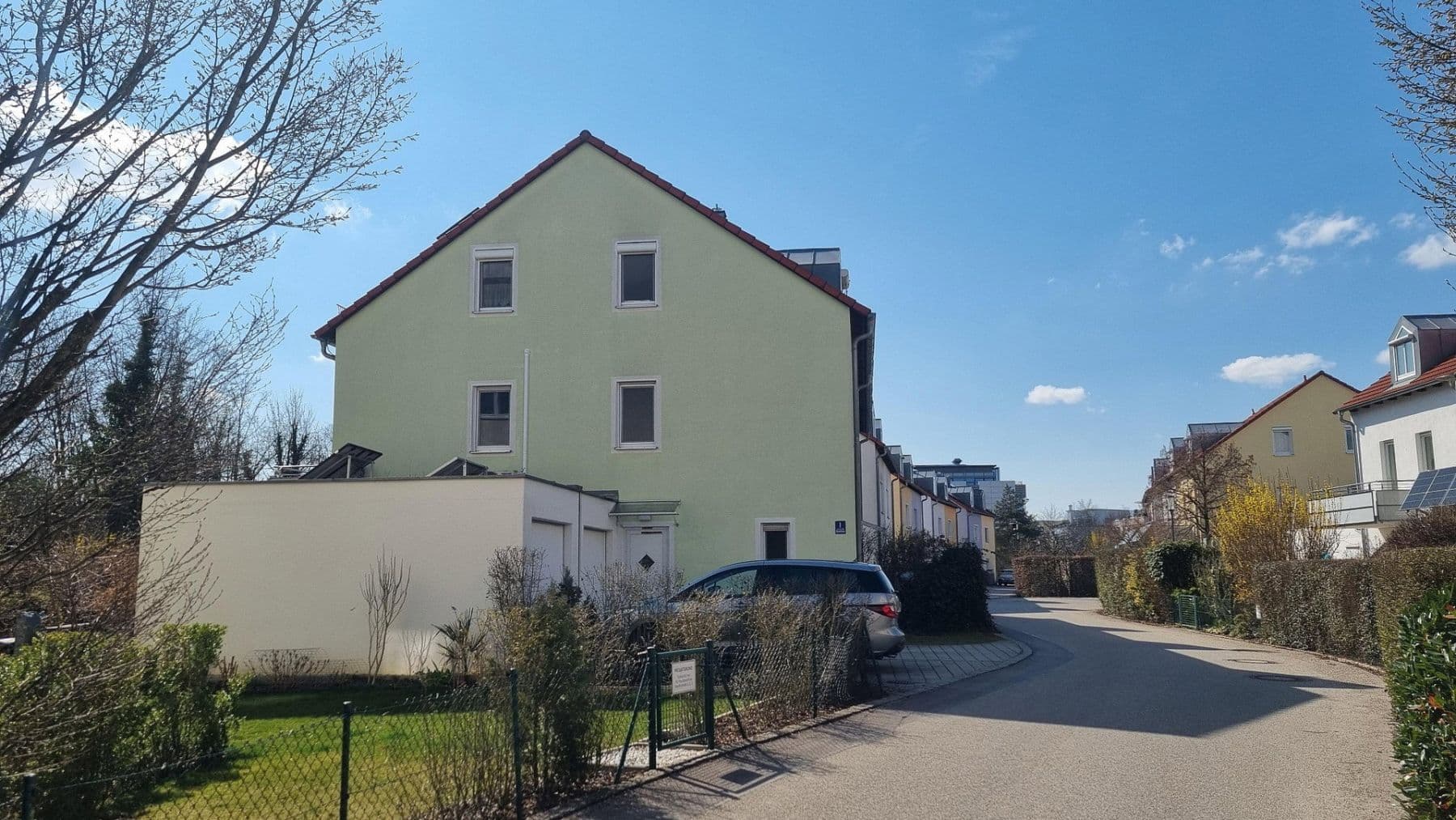 Predaj domu 150 m², pozemek 207 m², Händelstr. 1, Feldkirchen, Bavorsko Predaj domu 150 m², pozemek 207 m², Händelstr. 1, Feldkirchen, Bavorsko