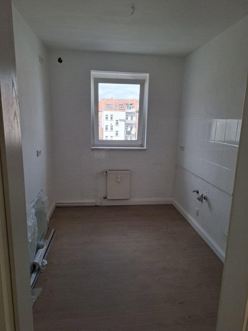 Prenájom bytu 3-izbový 60 m², Erfurt, Durínsko Prenájom bytu 3-izbový 60 m², Erfurt, Durínsko