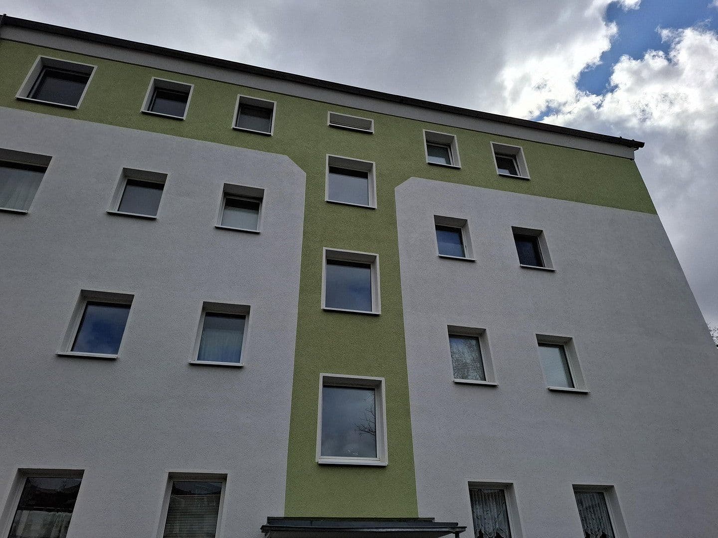 Prenájom bytu 3-izbový 60 m², Erfurt, Durínsko Prenájom bytu 3-izbový 60 m², Erfurt, Durínsko