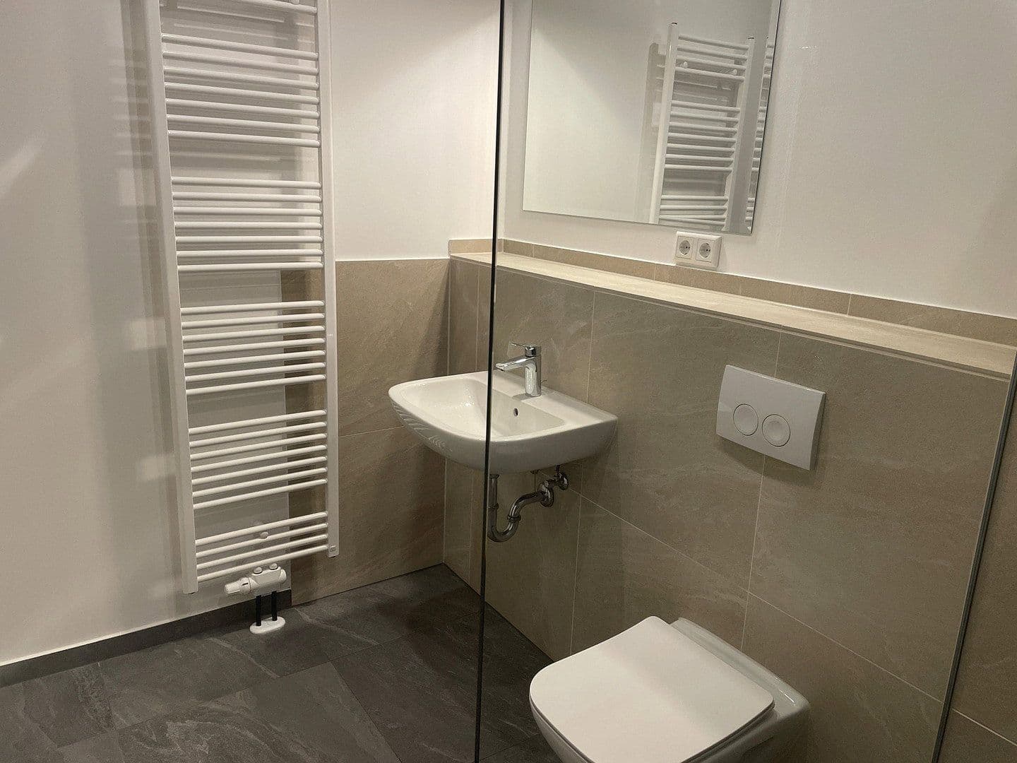 Prenájom bytu 3-izbový 68 m², Altranstädter Str. 22, Leipzig, Sasko Prenájom bytu 3-izbový 68 m², Altranstädter Str. 22, Leipzig, Sasko