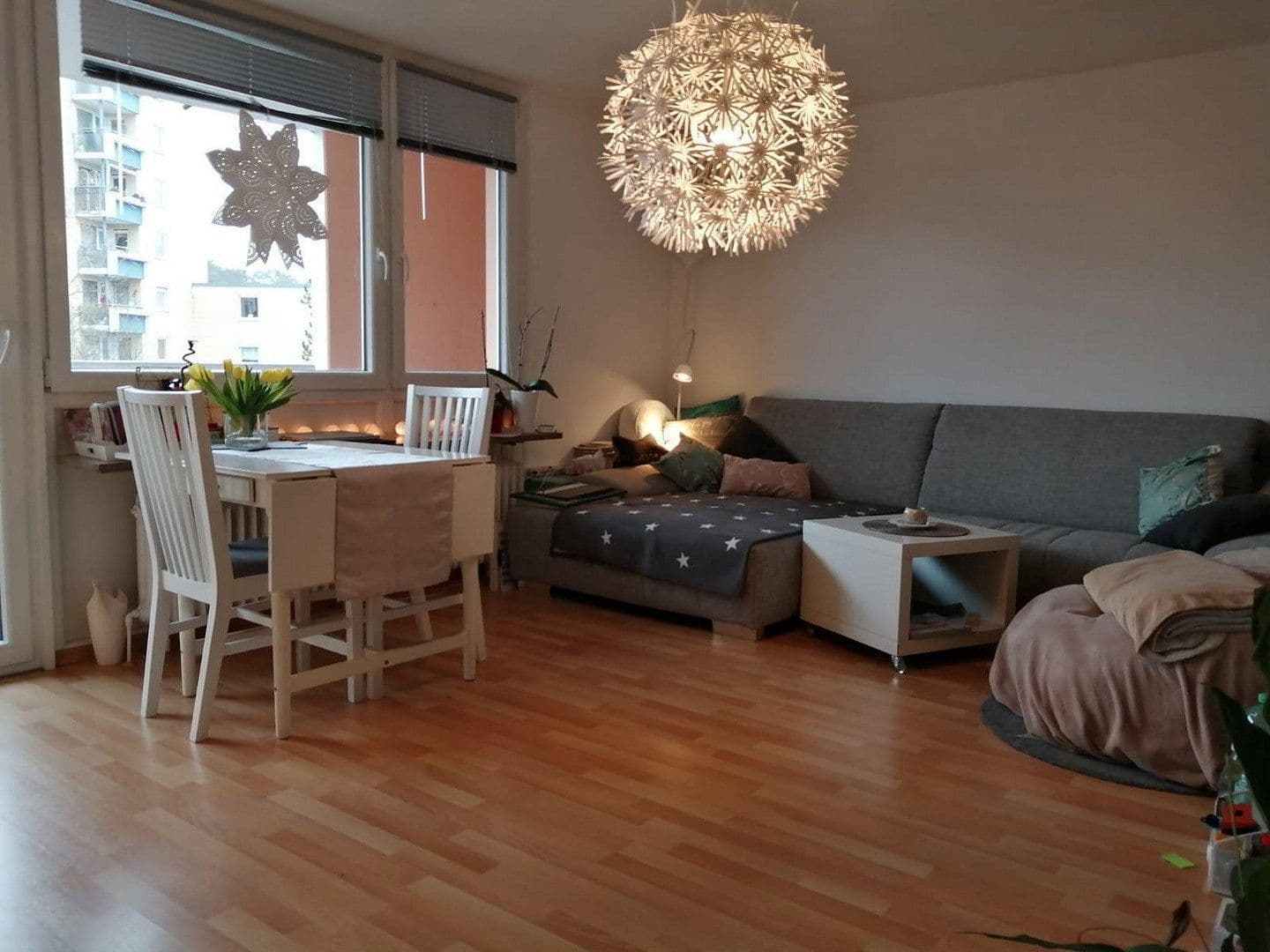 Prenájom bytu 2-izbový 65 m², Goethering 2, Stein, Bavorsko Prenájom bytu 2-izbový 65 m², Goethering 2, Stein, Bavorsko