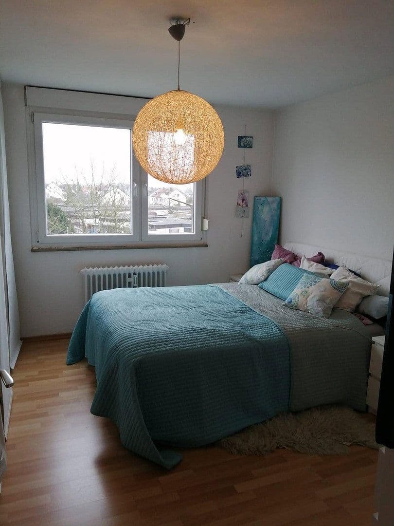 Prenájom bytu 2-izbový 65 m², Goethering 2, Stein, Bavorsko Prenájom bytu 2-izbový 65 m², Goethering 2, Stein, Bavorsko