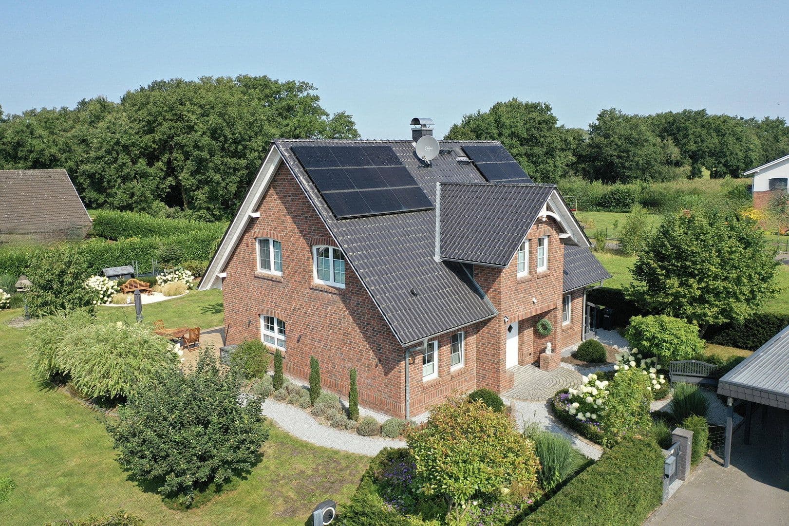 Predaj domu 167 m², pozemek 1.266 m², Vierden, Dolné Sasko Predaj domu 167 m², pozemek 1.266 m², Vierden, Dolné Sasko