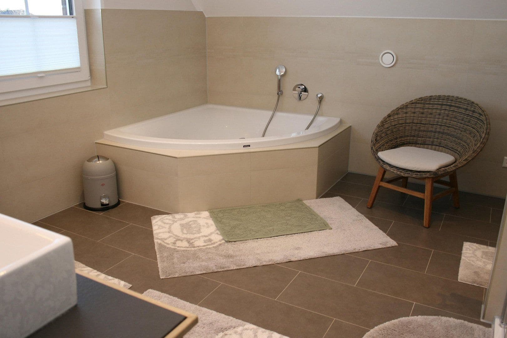 Predaj domu 167 m², pozemek 1.266 m², Vierden, Dolné Sasko Predaj domu 167 m², pozemek 1.266 m², Vierden, Dolné Sasko