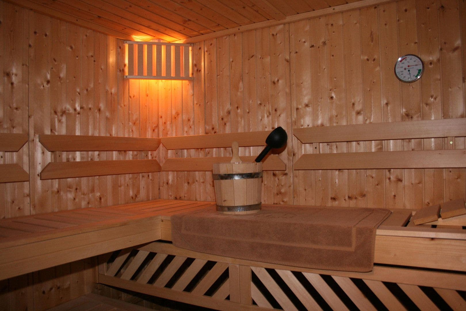 Predaj domu 167 m², pozemek 1.266 m², Vierden, Dolné Sasko Predaj domu 167 m², pozemek 1.266 m², Vierden, Dolné Sasko