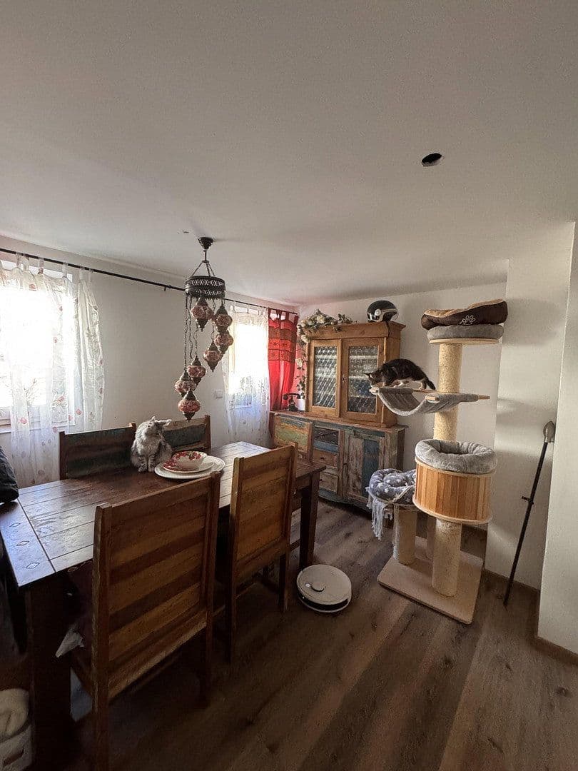 Predaj domu 137 m², pozemek 950 m², Wappeltshofen 4, Altdorf bei Nürnberg, Bavorsko Predaj domu 137 m², pozemek 950 m², Wappeltshofen 4, Altdorf bei Nürnberg, Bavorsko