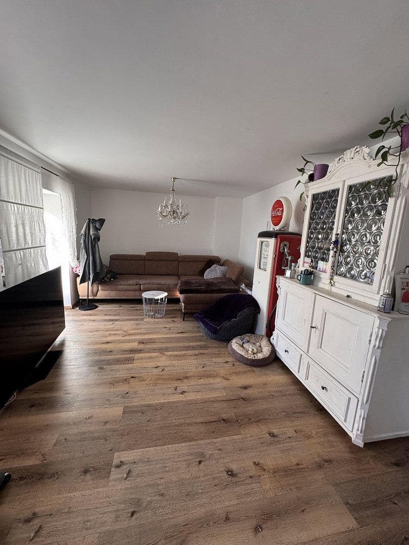 Predaj domu 137 m², pozemek 950 m², Wappeltshofen 4, Altdorf bei Nürnberg, Bavorsko Predaj domu 137 m², pozemek 950 m², Wappeltshofen 4, Altdorf bei Nürnberg, Bavorsko