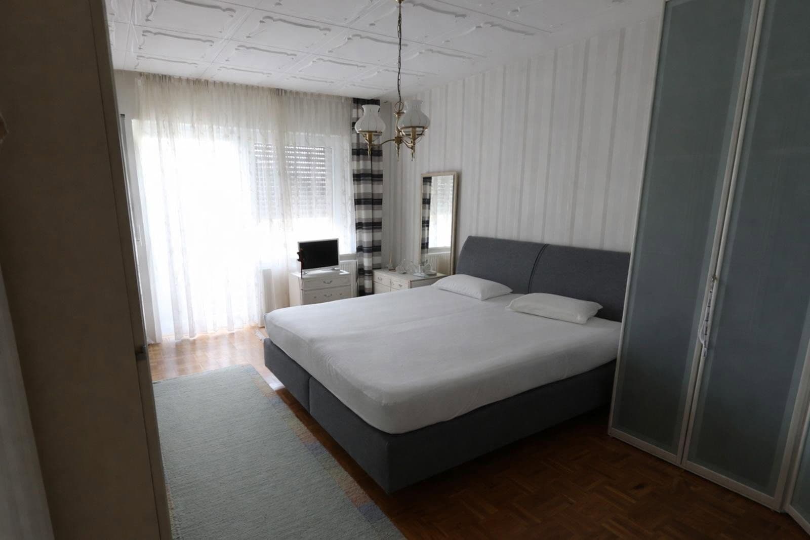 Predaj domu 160 m², pozemek 969 m², Burglengenfeld, Bavorsko Predaj domu 160 m², pozemek 969 m², Burglengenfeld, Bavorsko