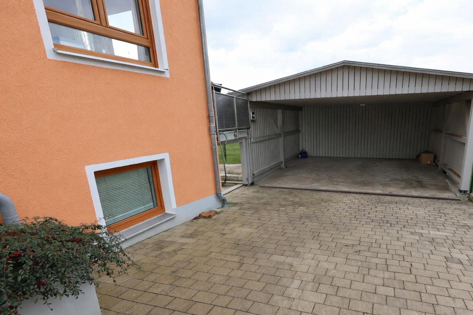 Predaj domu 160 m², pozemek 969 m², Burglengenfeld, Bavorsko Predaj domu 160 m², pozemek 969 m², Burglengenfeld, Bavorsko