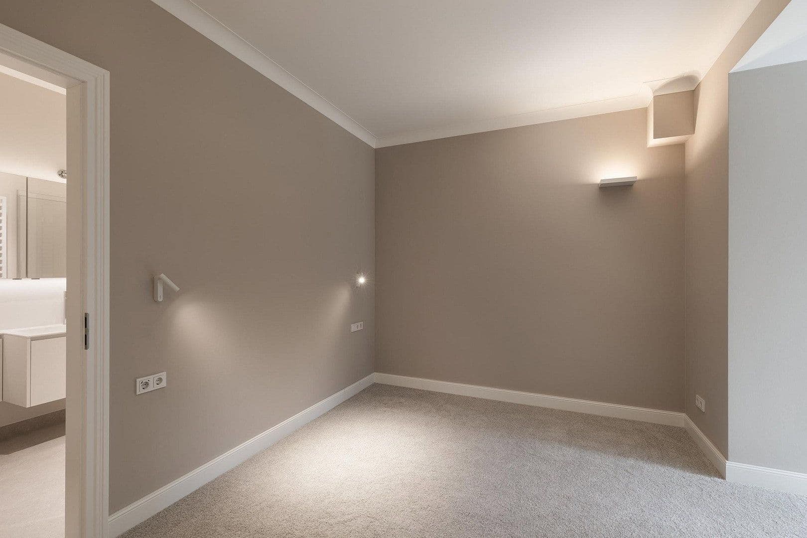 Prenájom bytu 4-izbový 104 m², Kennedydamm 7, Düsseldorf, Severné Porýnie - Westfálsko Prenájom bytu 4-izbový 104 m², Kennedydamm 7, Düsseldorf, Severné Porýnie - Westfálsko