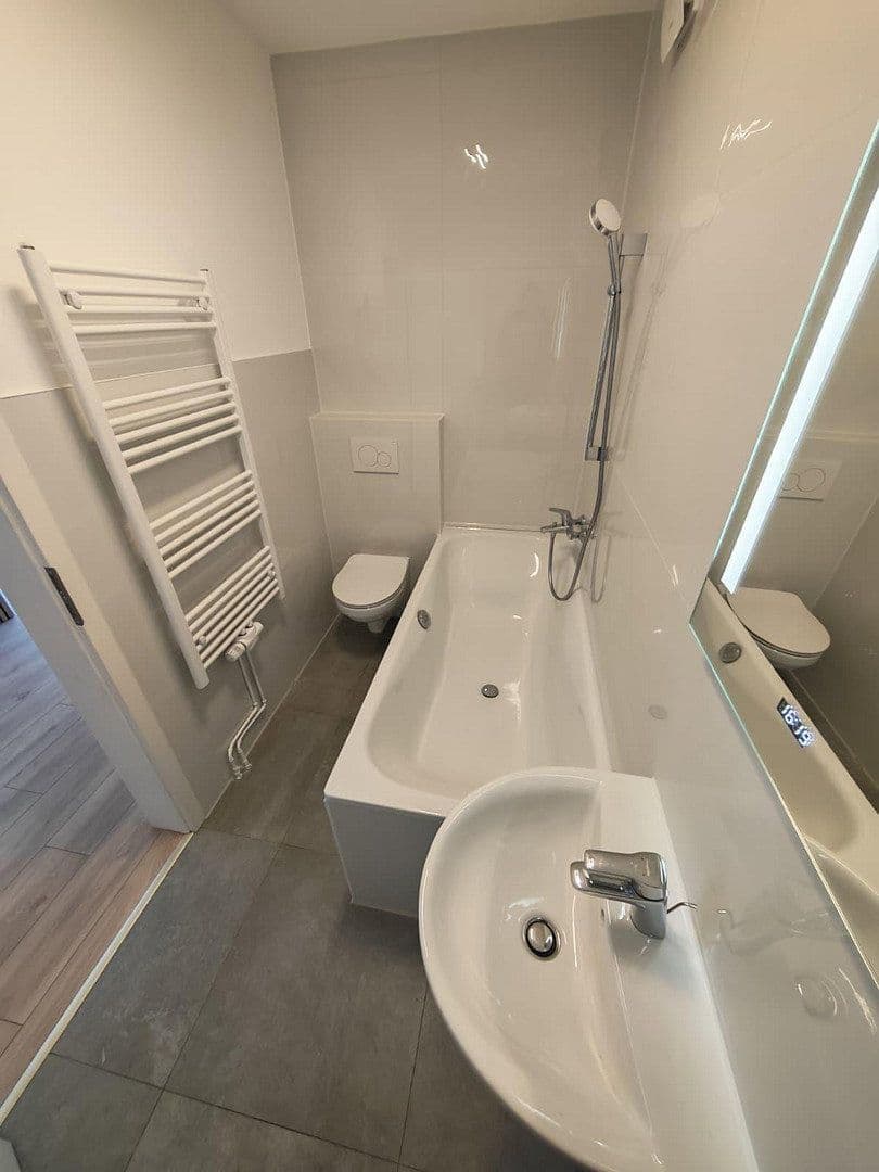 Predaj bytu 2-izbový 75 m², Bremen, Brémy Predaj bytu 2-izbový 75 m², Bremen, Brémy