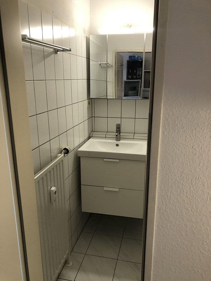 Prenájom bytu 1-izbový 19 m², Hannover, Dolné Sasko Prenájom bytu 1-izbový 19 m², Hannover, Dolné Sasko