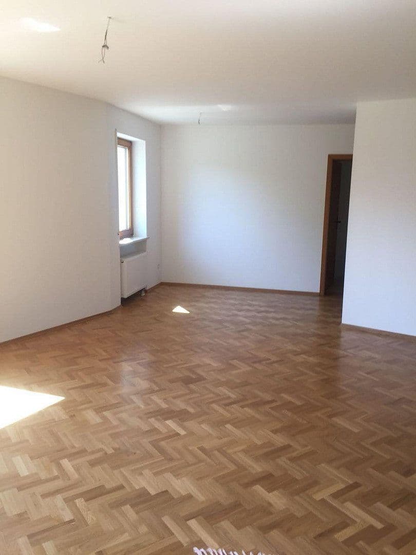Predaj bytu 4-izbový 120 m², Biberach an der Riß, Bádensko-Wurttembersko Predaj bytu 4-izbový 120 m², Biberach an der Riß, Bádensko-Wurttembersko