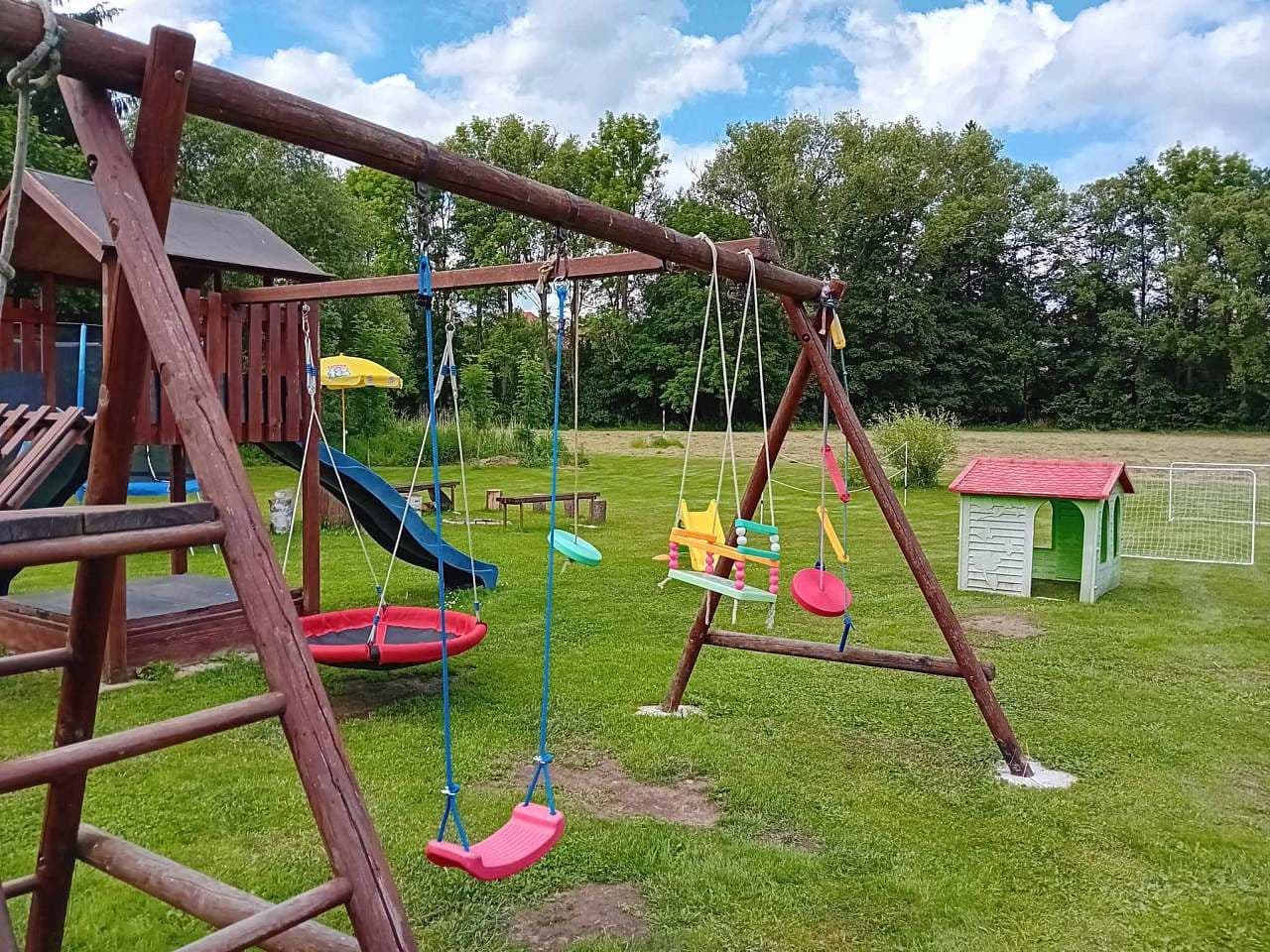 Prenájom rekreačného objektu, Bobrová, Kraj Vysočina Prenájom rekreačného objektu, Bobrová, Kraj Vysočina