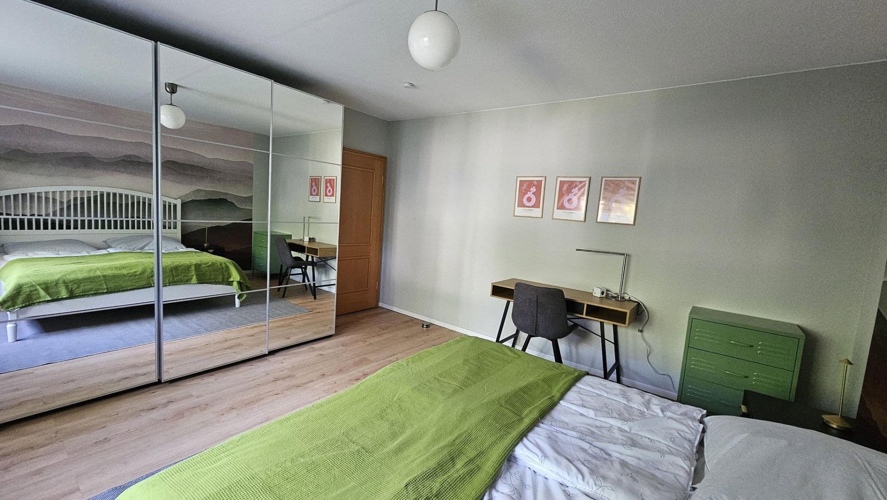 Prenájom bytu 2-izbový 68 m², Berlin, Berlín Prenájom bytu 2-izbový 68 m², Berlin, Berlín