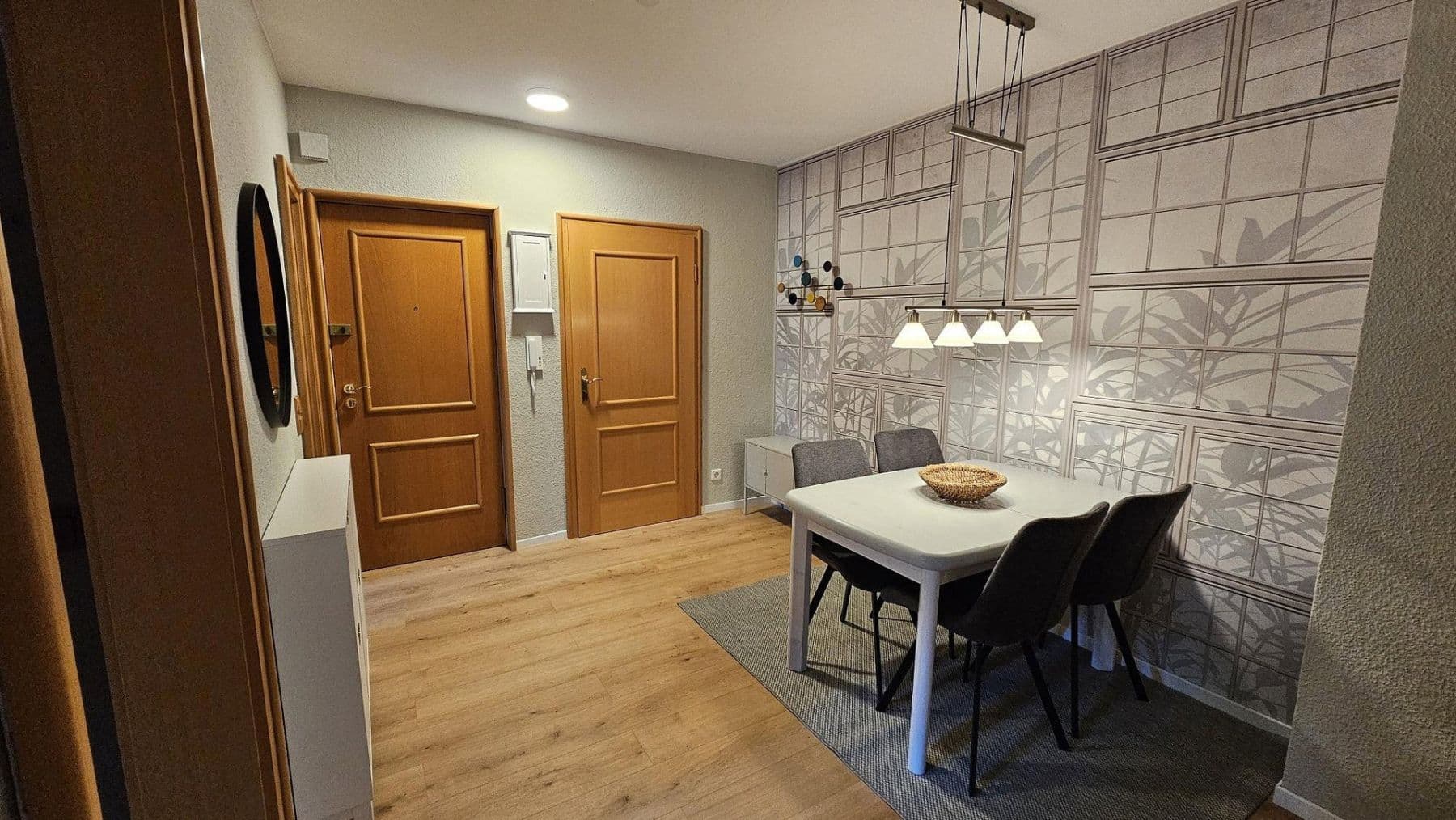 Prenájom bytu 2-izbový 68 m², Berlin, Berlín Prenájom bytu 2-izbový 68 m², Berlin, Berlín