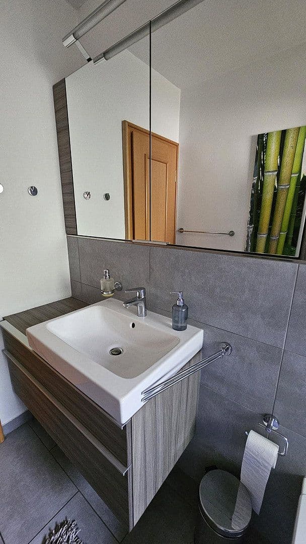 Prenájom bytu 2-izbový 68 m², Berlin, Berlín Prenájom bytu 2-izbový 68 m², Berlin, Berlín