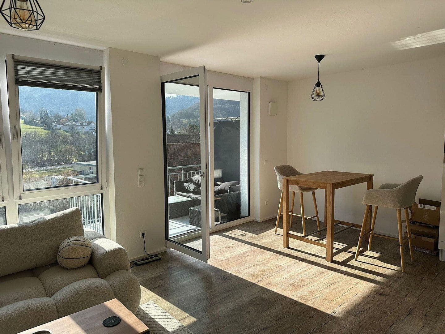 Prenájom bytu 3-izbový 72 m², Deggingen, Bádensko-Wurttembersko Prenájom bytu 3-izbový 72 m², Deggingen, Bádensko-Wurttembersko