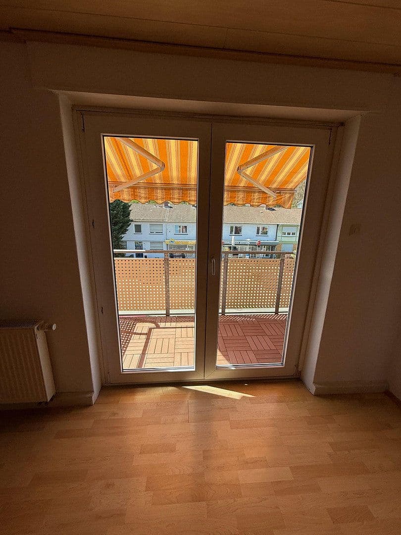 Prenájom bytu 3-izbový 75 m², Am Rauschenweg 38, Kaiserslautern, Porýnie-Falcko Prenájom bytu 3-izbový 75 m², Am Rauschenweg 38, Kaiserslautern, Porýnie-Falcko