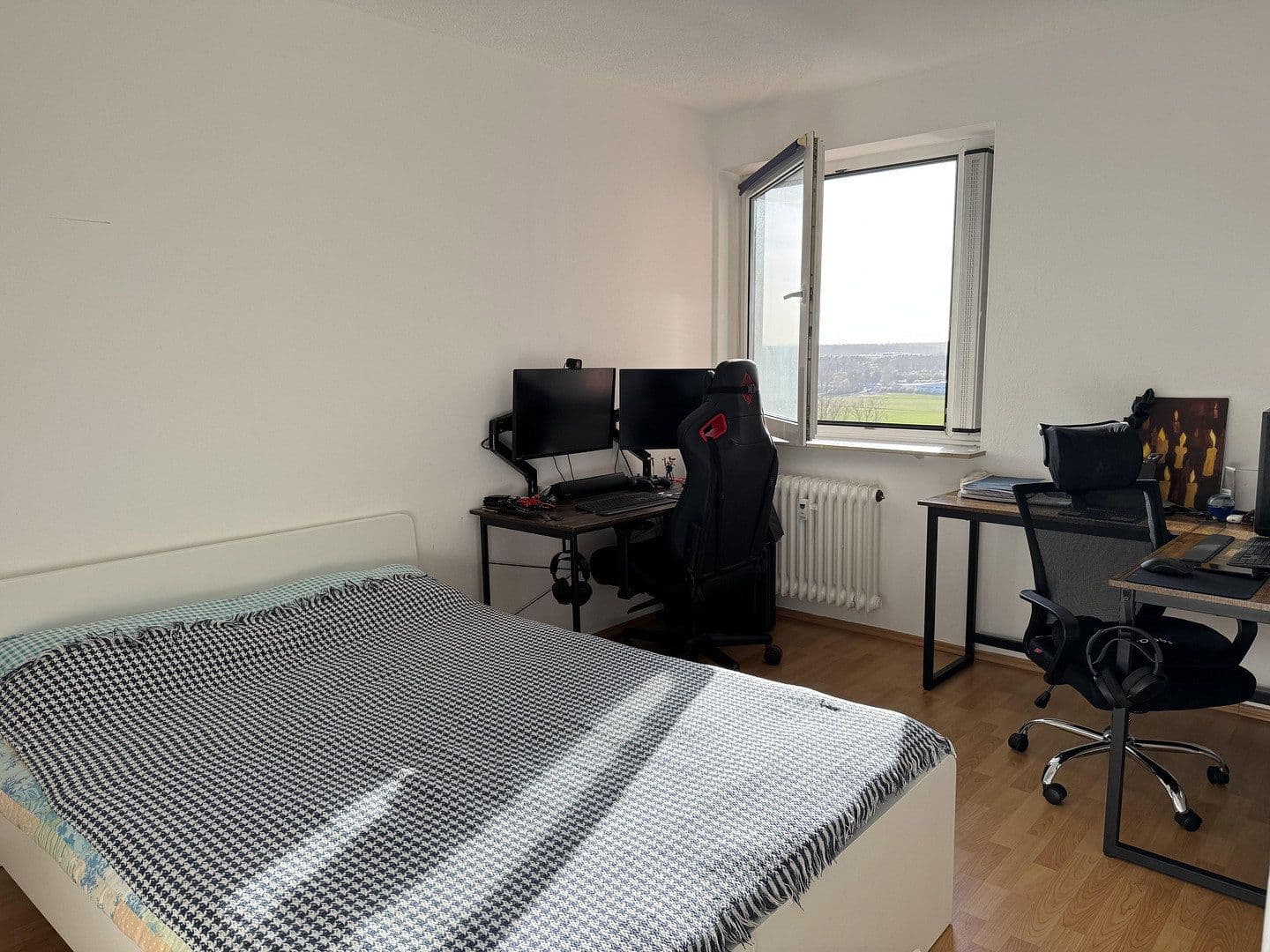 Prenájom bytu 2-izbový 43 m², Erlangen, Bavorsko Prenájom bytu 2-izbový 43 m², Erlangen, Bavorsko