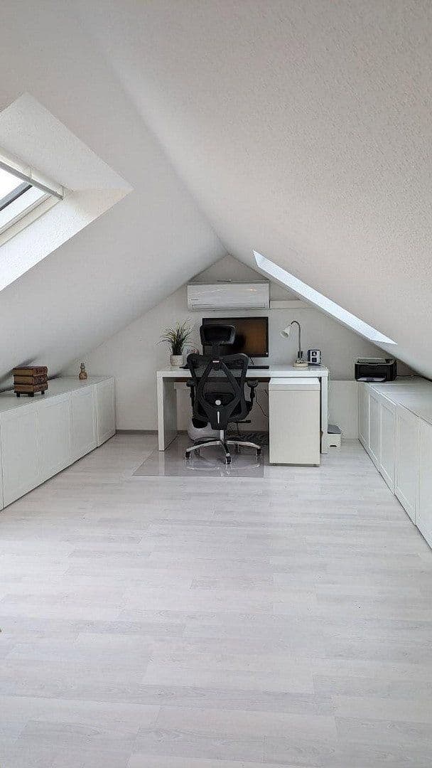 Predaj domu 165 m², pozemek 820 m², Essen, Severné Porýnie - Westfálsko Predaj domu 165 m², pozemek 820 m², Essen, Severné Porýnie - Westfálsko