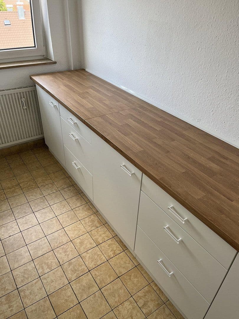 Prenájom bytu 16 m², Hügelweg 8, Gerlingen, Bádensko-Wurttembersko Prenájom bytu 16 m², Hügelweg 8, Gerlingen, Bádensko-Wurttembersko