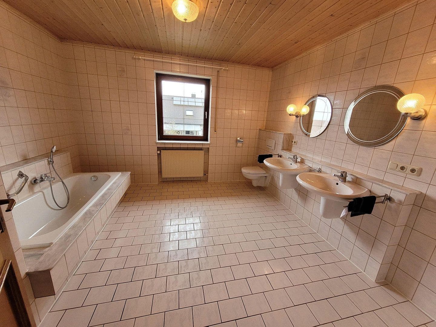 Predaj domu 150 m², pozemek 850 m², Wertingen, Bavorsko Predaj domu 150 m², pozemek 850 m², Wertingen, Bavorsko