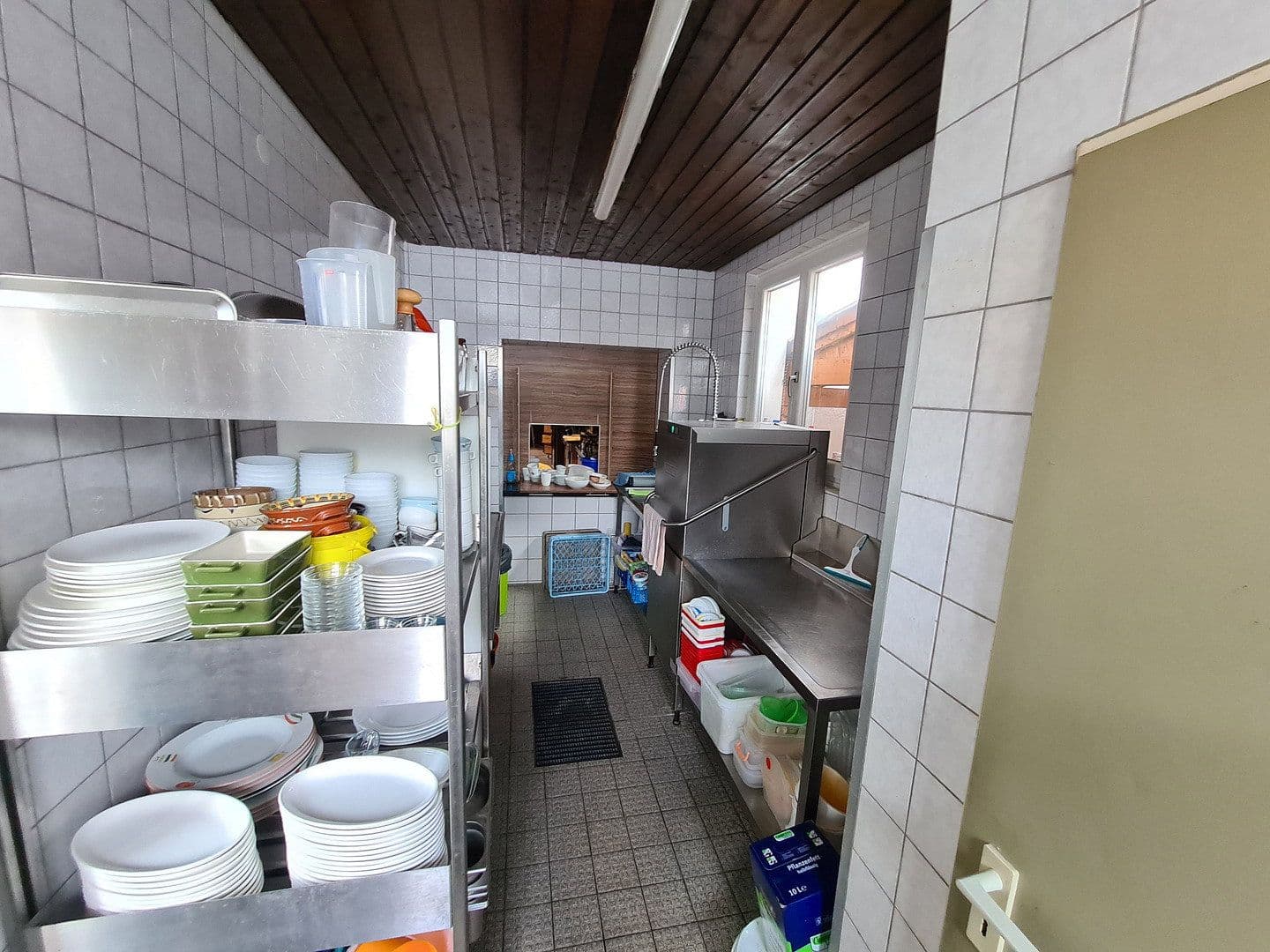 Predaj nebytového priestoru 965 m², Oberdorfstr. 14, Öhningen, Bádensko-Wurttembersko Predaj nebytového priestoru 965 m², Oberdorfstr. 14, Öhningen, Bádensko-Wurttembersko