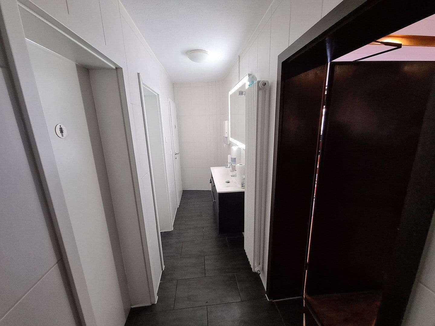 Predaj nebytového priestoru 965 m², Oberdorfstr. 14, Öhningen, Bádensko-Wurttembersko Predaj nebytového priestoru 965 m², Oberdorfstr. 14, Öhningen, Bádensko-Wurttembersko