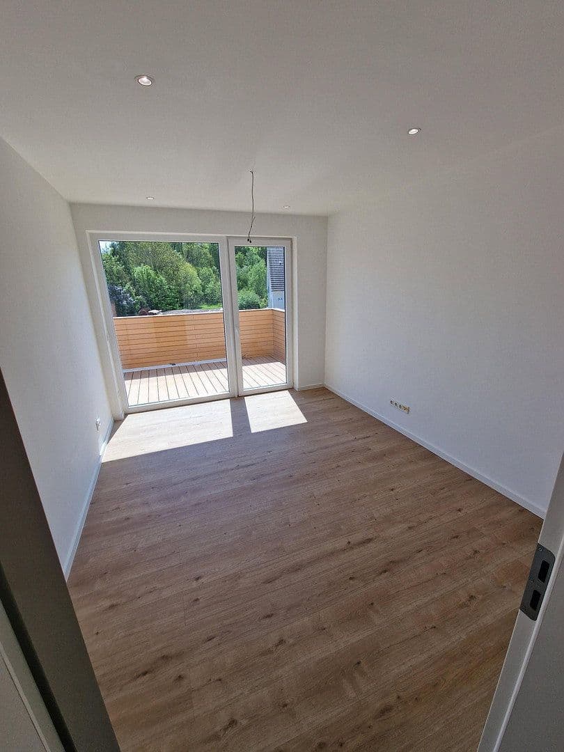 Prenájom domu 190 m², pozemek 100 m², Plaußiger Dorfstr. 24e, Leipzig, Sasko Prenájom domu 190 m², pozemek 100 m², Plaußiger Dorfstr. 24e, Leipzig, Sasko