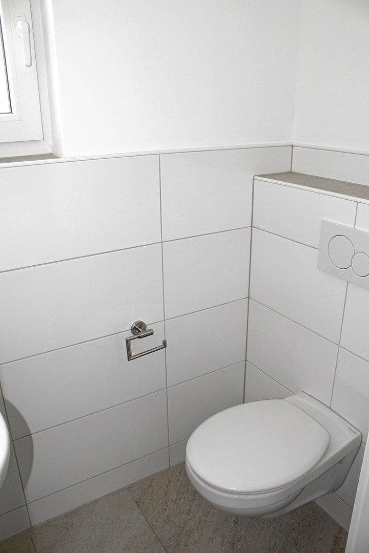 Prenájom bytu 3-izbový 94 m², Domblick 61, Königswinter, Severné Porýnie - Westfálsko Prenájom bytu 3-izbový 94 m², Domblick 61, Königswinter, Severné Porýnie - Westfálsko