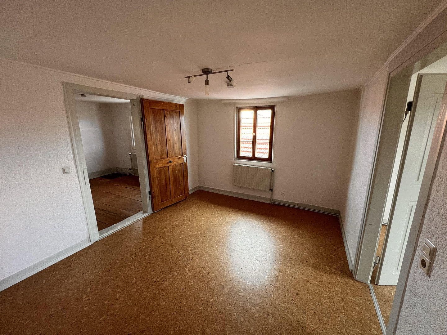 Prenájom bytu 5-izbový 105 m², Hechingen, Bádensko-Wurttembersko Prenájom bytu 5-izbový 105 m², Hechingen, Bádensko-Wurttembersko