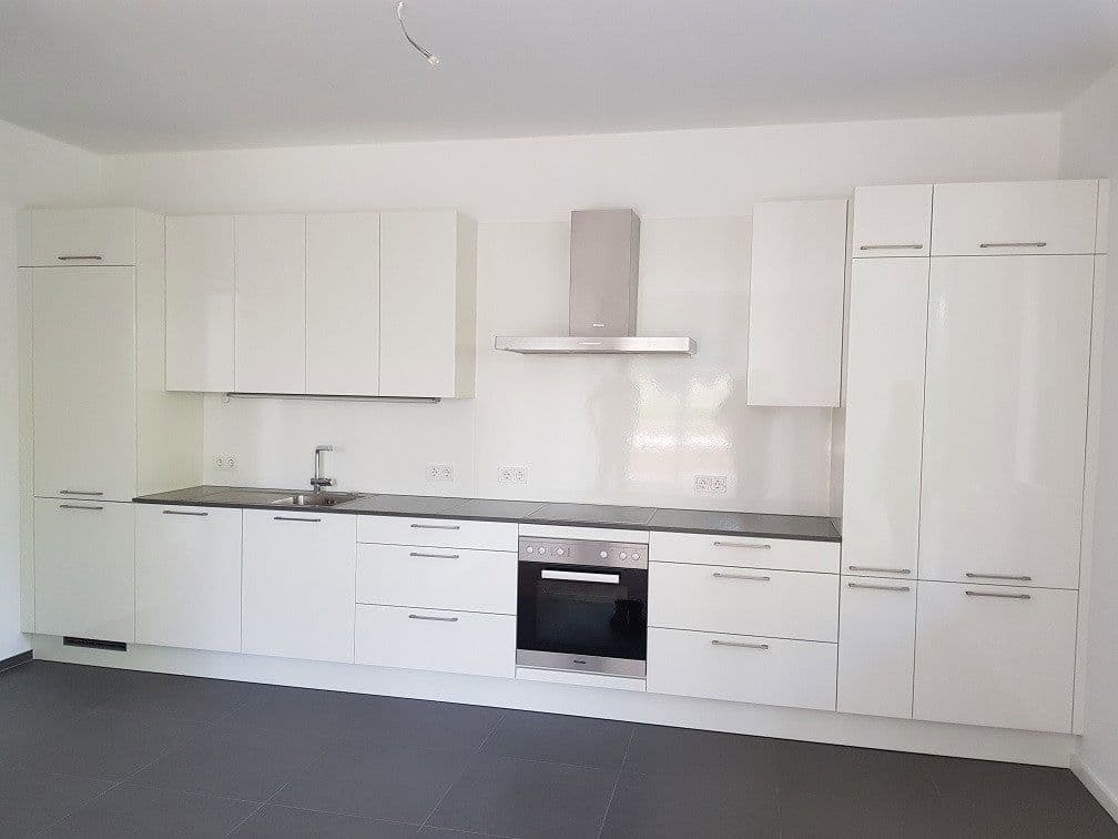 Prenájom bytu 2-izbový 89 m², Alt-Stralau 44B, Berlin, Berlín Prenájom bytu 2-izbový 89 m², Alt-Stralau 44B, Berlin, Berlín