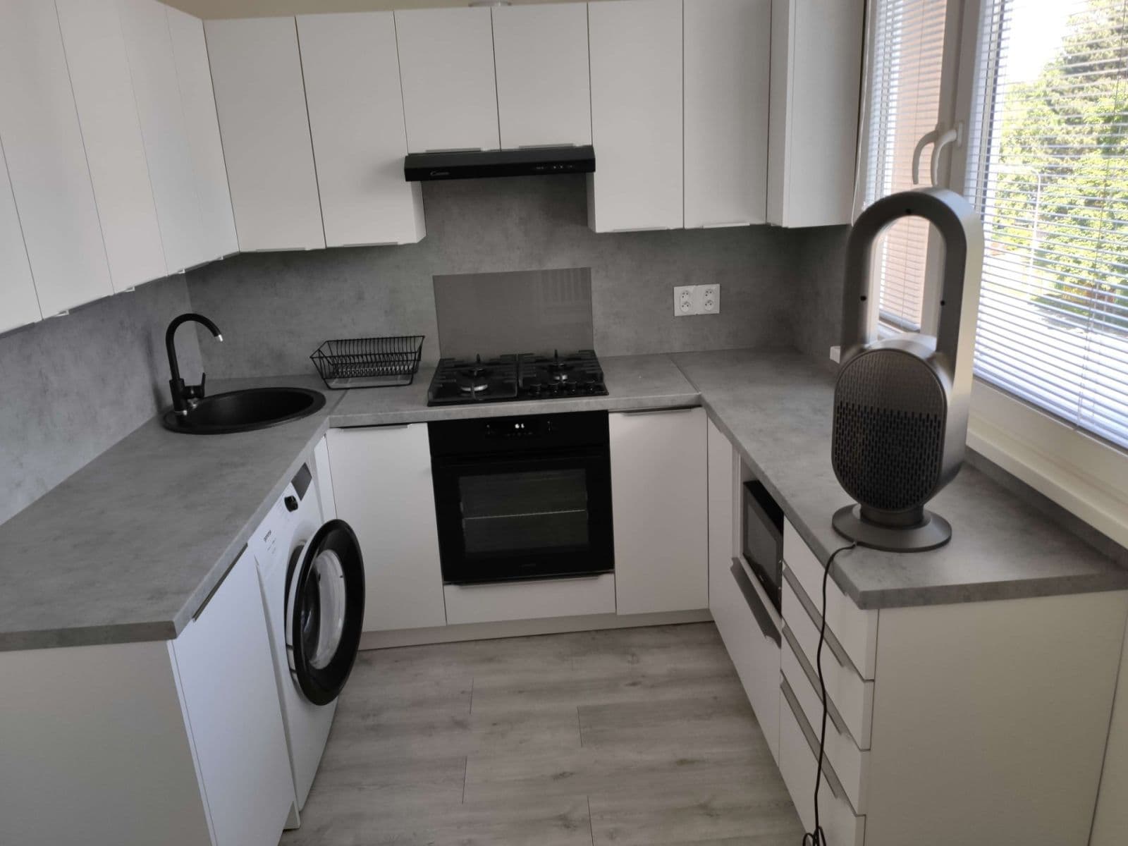 Prenájom bytu 1-izbový 46 m², J. Opletala, Frýdek-Místek, Moravskoslezský kraj Prenájom bytu 1-izbový 46 m², J. Opletala, Frýdek-Místek, Moravskoslezský kraj