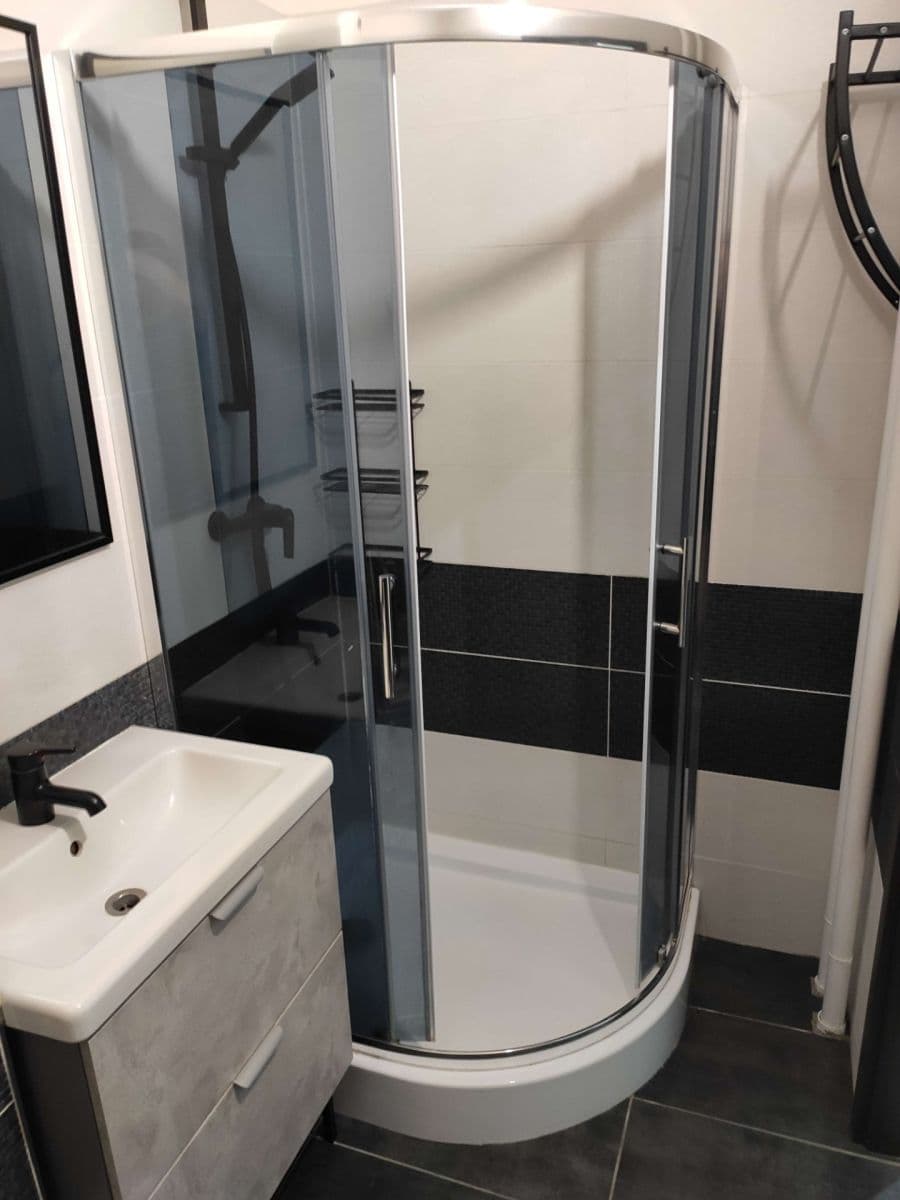 Prenájom bytu 1-izbový 46 m², J. Opletala, Frýdek-Místek, Moravskoslezský kraj Prenájom bytu 1-izbový 46 m², J. Opletala, Frýdek-Místek, Moravskoslezský kraj