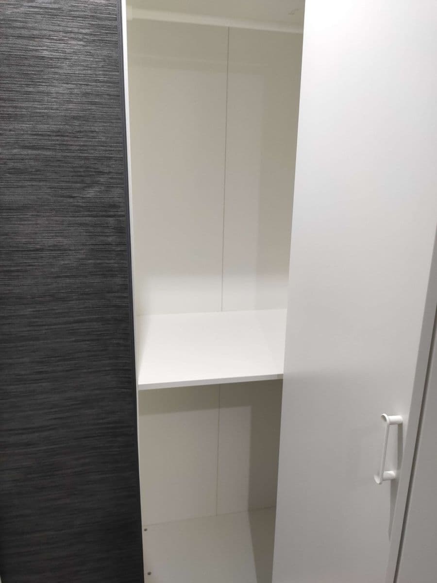 Prenájom bytu 1-izbový 46 m², J. Opletala, Frýdek-Místek, Moravskoslezský kraj Prenájom bytu 1-izbový 46 m², J. Opletala, Frýdek-Místek, Moravskoslezský kraj