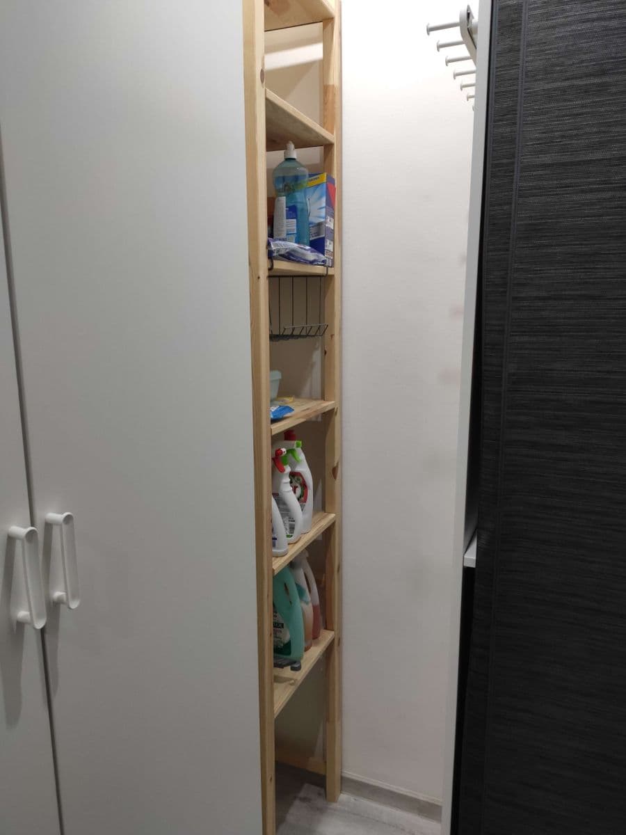 Prenájom bytu 1-izbový 46 m², J. Opletala, Frýdek-Místek, Moravskoslezský kraj Prenájom bytu 1-izbový 46 m², J. Opletala, Frýdek-Místek, Moravskoslezský kraj