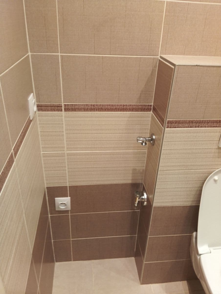 Prenájom bytu 2-izbový 44 m², U Jezera, Praha, Praha Prenájom bytu 2-izbový 44 m², U Jezera, Praha, Praha